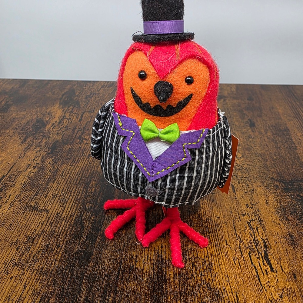 Hyde & Eek! "Gourdon" Tuxedo Red Jack o' Lantern Bird Featherly Friends‎ 2024